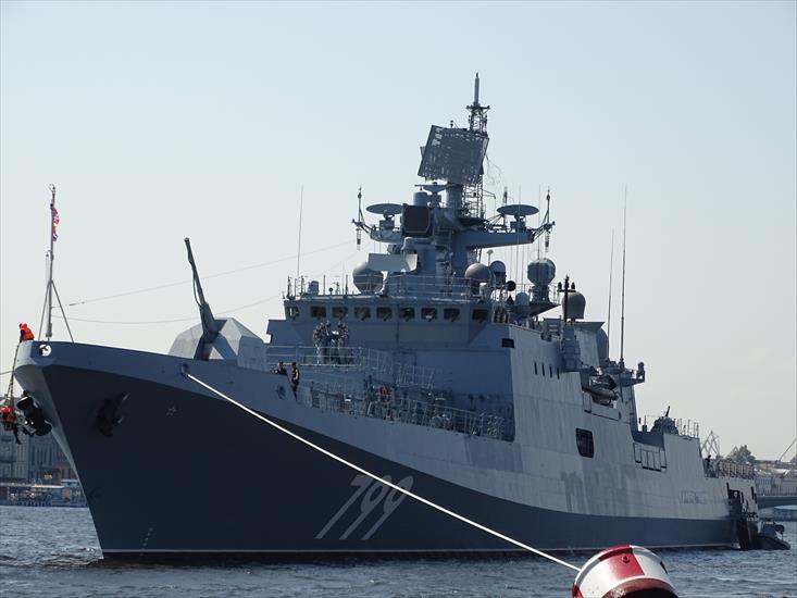 Fregata rakietowa - Fregaty rakietowe projektu 11356M Saint_Petersburg_Baltic_Fleet_Admiral_Makarov_01.jpg