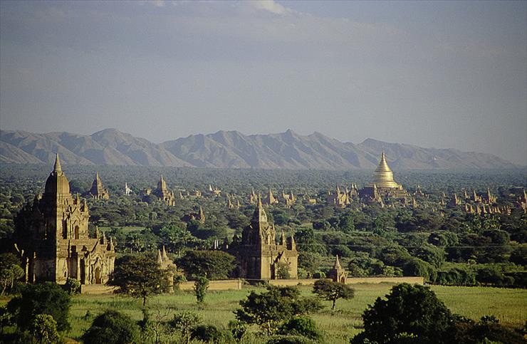 Pagan - Bagan,_Burma.jpg